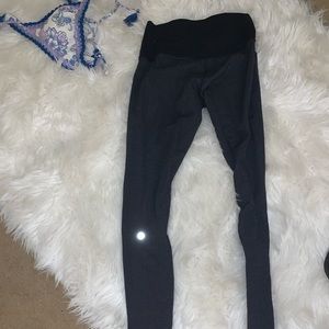 Black and grey striped ankle length leggings